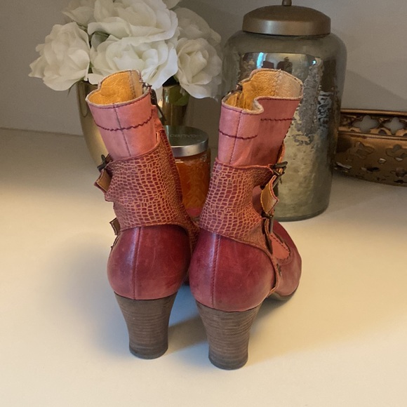 Golden Button Booties - Picture 2 of 5
